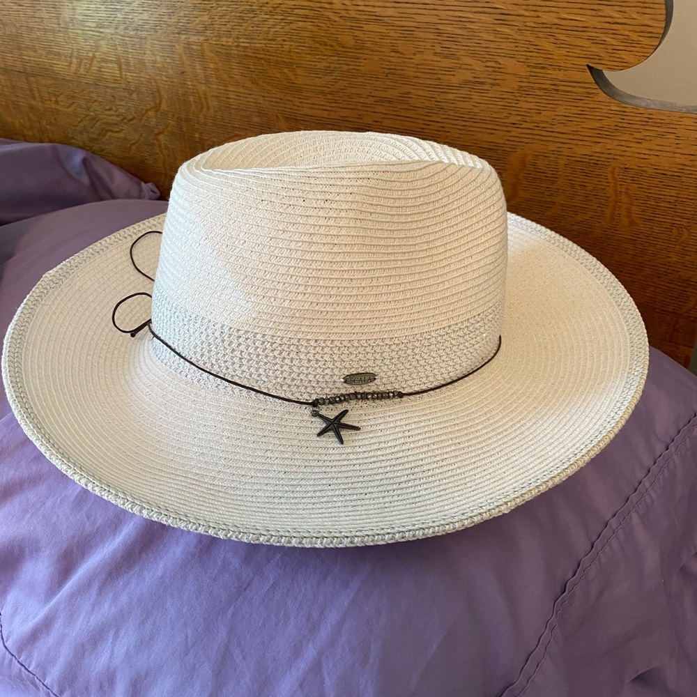 SCALA HAT